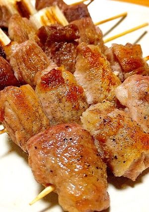 激安 豚コマ丸めて串焼き 豚串&ネギマ-レシピのメイン写真