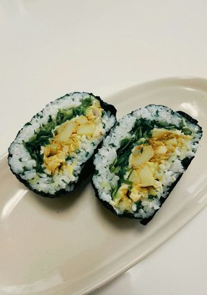 胡麻じゃがカレーのおにぎらず-レシピのメイン写真