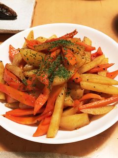 じゃがいもと人参のソース炒め-レシピのメイン写真