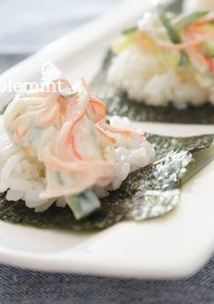 かにかま＆きゅうりのサラダ手まきごはん-レシピのメイン写真