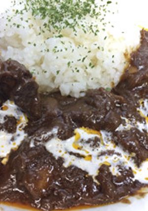 ハッシュドビーフ固形でビーフストロガノフ-レシピのメイン写真