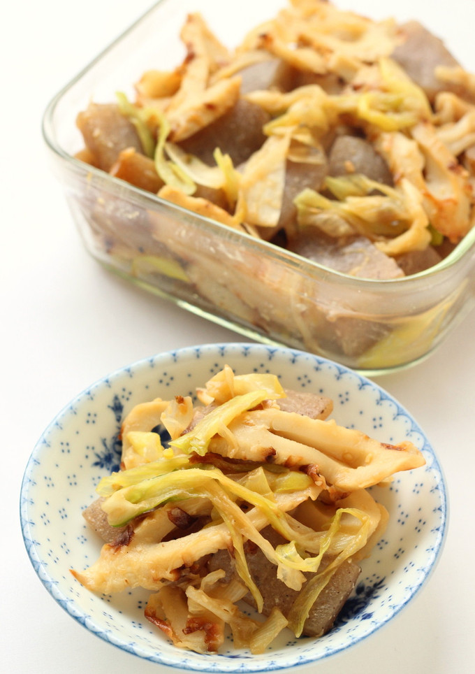 葱だくで！蒟蒻と竹輪の味噌炒め-レシピのメイン写真