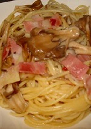 まいたけとベーコンのペペロンチーノ-レシピのメイン写真