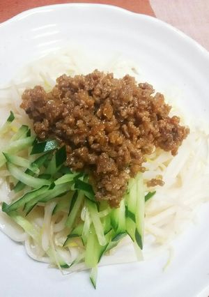 時短!肉味噌DEじゃじゃ麺風うどん♪-レシピのメイン写真