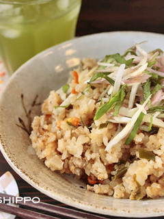 ひき肉の旨味炊き込みごはん-レシピのメイン写真