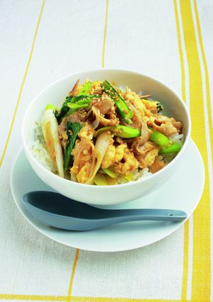 豚と小松菜ふんわり卵ののっけ丼-レシピのメイン写真