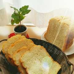 รูปของ 簡単計量！栄養士ママのミルク食パン♪
