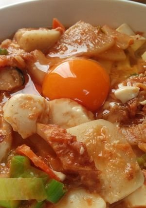 余り物の粕汁をアレンジ！粕汁キムチうどん-レシピのメイン写真
