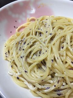 混ぜるだけ旨い!ゆかりとマヨだけのパスタ-レシピのメイン写真