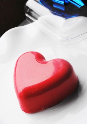 バレンタイン♥赤いハートチョコ-レシピのメイン写真