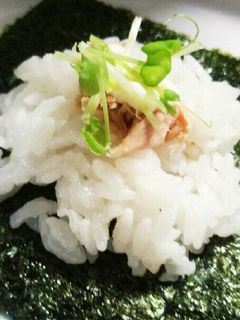 ツナマヨ&豆苗で手巻き-レシピのメイン写真