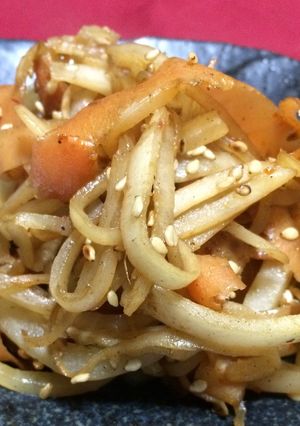 捨てちゃダメ！大根人参のキンピラ-レシピのメイン写真