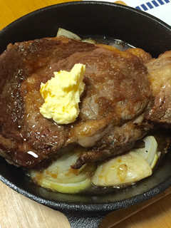 肉!スキレットで!1ポンドステーキ-レシピのメイン写真