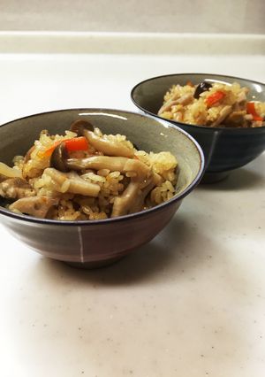 チキンコンソメで炊き込み御飯-レシピのメイン写真