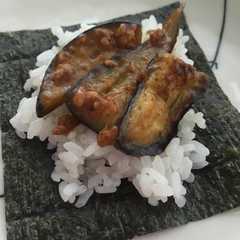 รูปของ 手まきごはん☆とろ〜りチーズ麻婆茄子