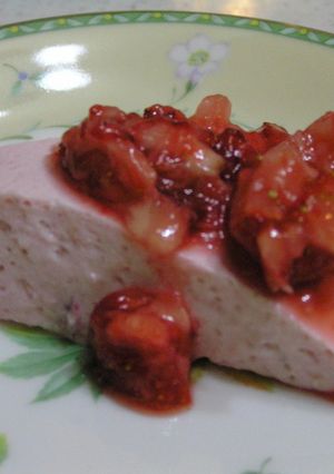 苺と豆腐のレアチーズケーキ-レシピのメイン写真