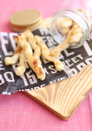 簡単！チーズ＆シナモンのスティックパイ-レシピのメイン写真