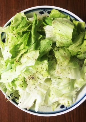 2分で簡単!ソーセージとレタスの黒胡椒丼-レシピのメイン写真