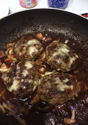 デミグラ煮込みハンバーグ-レシピのメイン写真
