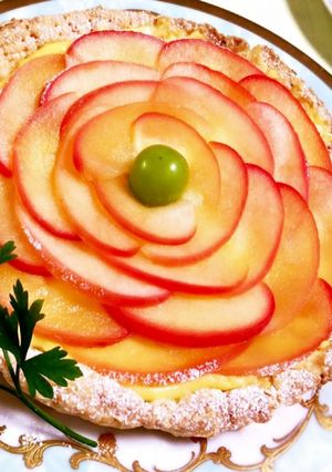 リンゴのお花が咲いた カスタードパイ-レシピのメイン写真