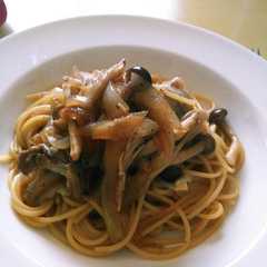 รูปของ 和風パスタ☆豚肉と玉ねぎだけで♪