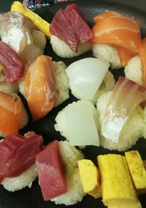 みーんな大好き！カラフル手まりすし-レシピのメイン写真