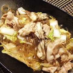 รูปของ 白菜と豚肉とくずきりオイスターソース炒め