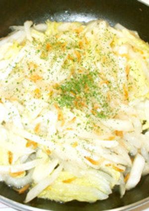 白菜・桜海老のゴマ油炒め♪簡単！中華だし-レシピのメイン写真