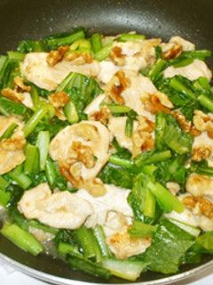 小松菜と鶏胸肉とナッツの中華炒め野菜炒め-レシピのメイン写真