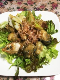 アマ二油で焼く牡蠣のニンニクソテー-レシピのメイン写真