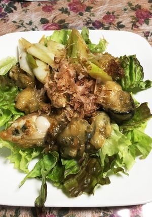 アマ二油で焼く牡蠣のニンニクソテー-レシピのメイン写真