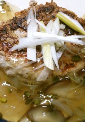 簡単カイワレと椎茸の白だし豆腐ハンバーグ-レシピのメイン写真