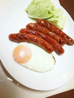 ソーセージソテー&目玉焼き-レシピのメイン写真