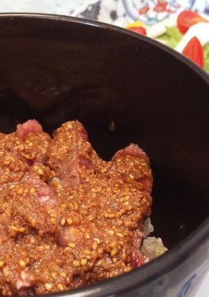 金ごま香る 牛まぶし丼-レシピのメイン写真