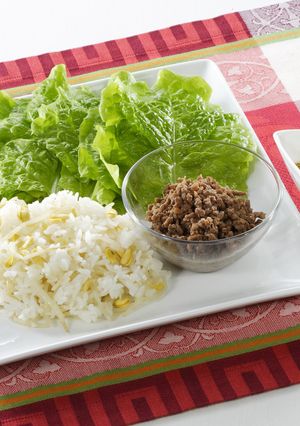 豆もやしと挽き肉のごはん～サンチュ巻き～-レシピのメイン写真