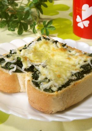 ほうれん草のごま和えしらすチーズトースト-レシピのメイン写真