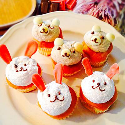 苺カップケーキ壁掛けデコパージュ