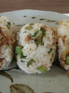 おにぎり(大根の葉の鰹節炒め)-レシピのメイン写真