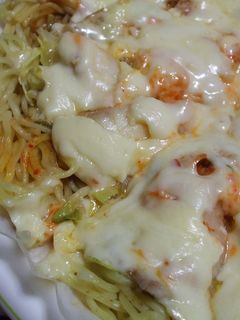 焼きそばピザ-レシピのメイン写真