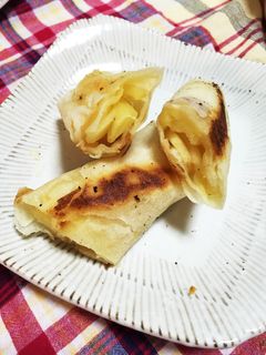 材料2つ、簡単 りんごの デザート春巻き-レシピのメイン写真
