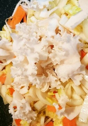 はなびらたけのあんかけ 焼そば 丼-レシピのメイン写真