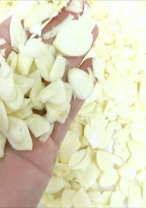 電動スライサーでにんにくのスライス-レシピのメイン写真
