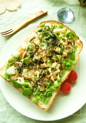 ピーマン1個とちくわ1本の塩昆布トースト-レシピのメイン写真