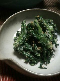 簡単♪春菊のゴマ味噌マヨ和え-レシピのメイン写真