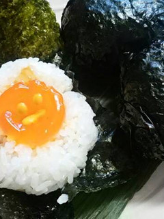 めんつゆ卵黄deおにぎり-レシピのメイン写真
