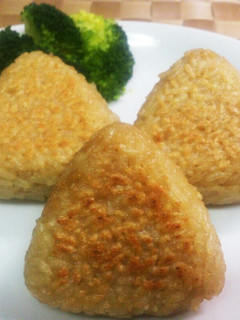 炊飯器&フライパンde簡単♪焼おにぎり-レシピのメイン写真
