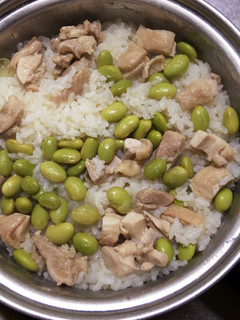大メスティンで鶏豆ご飯-レシピのメイン写真