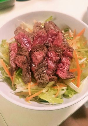 カナダビーフでローストビーフ丼-レシピのメイン写真