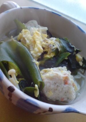 ワカメと鶏団子のあったか素麺-レシピのメイン写真