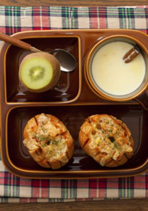 ピザ風ちぎりパン&コーンクリームスープ-レシピのメイン写真